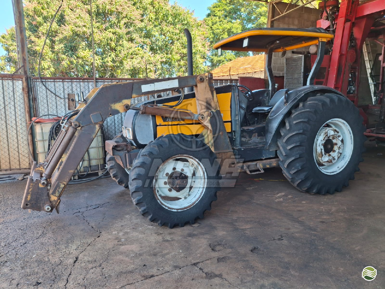 TRATOR VALTRA VALTRA BL 88 Tração 4x4 Mana Máquinas RIBEIRAO PRETO SÃO PAULO SP